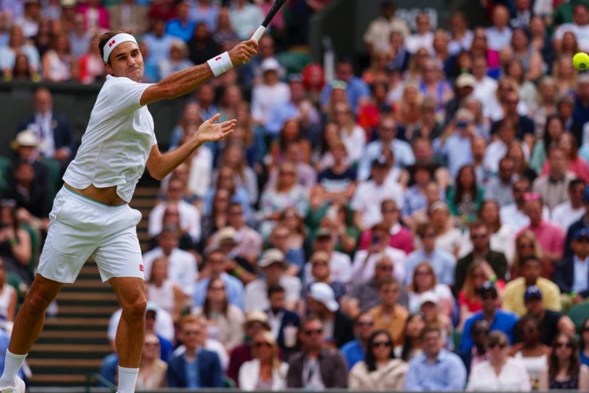 Tênis: em clima de despedida, atletas homenageiam Roger Federer