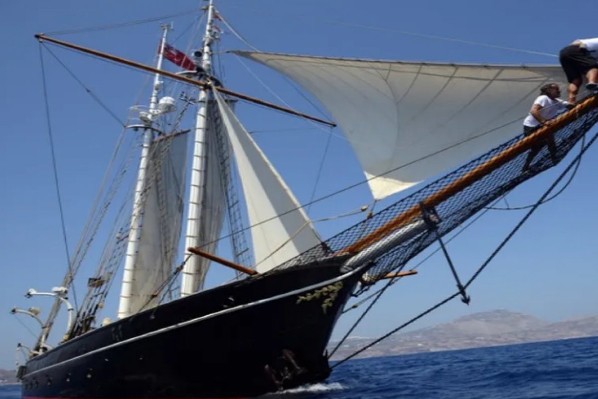 Iate com 100 anos de construção é vendido por US$ 1,9 milhão