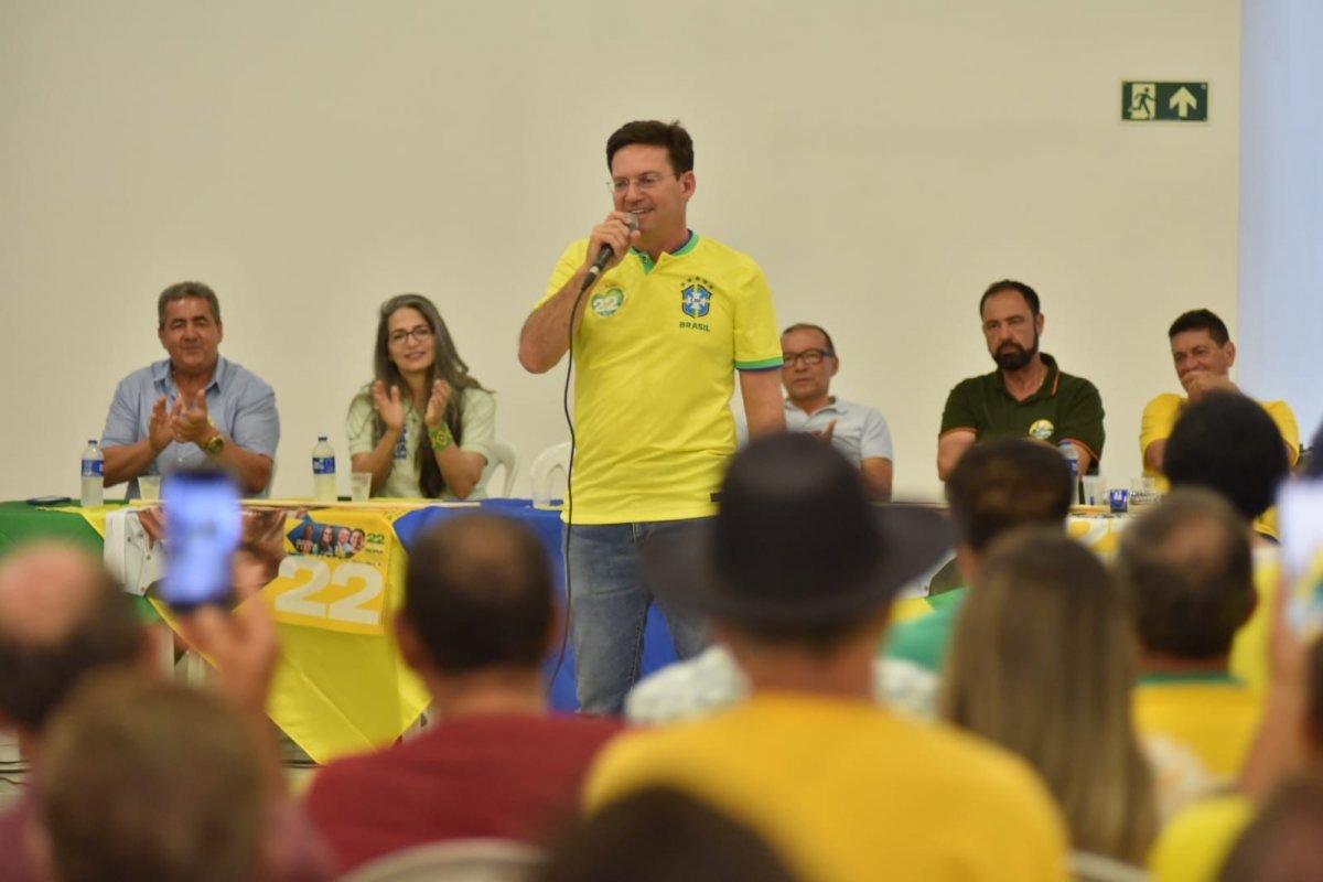 Roma pede que apoiadores combatam fake news durante carreata em Luís Eduardo Magalhães