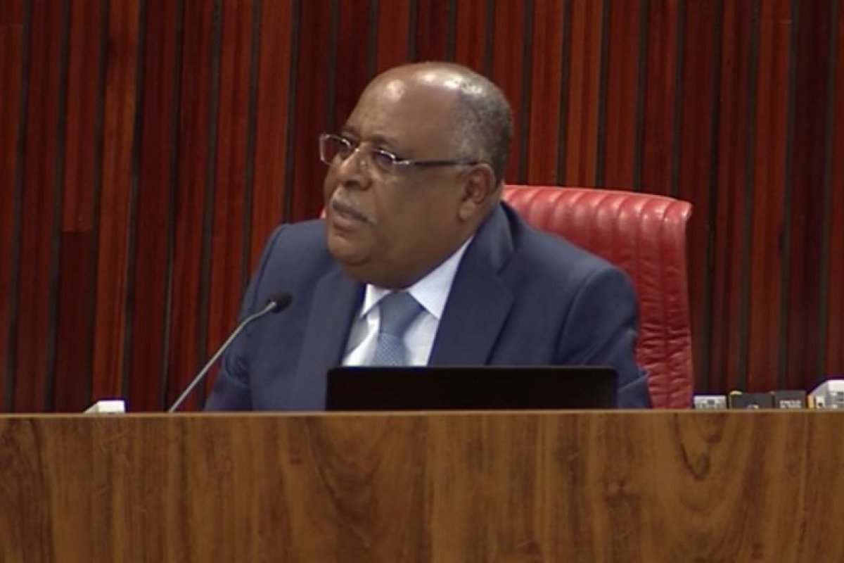 Ministro do TSE proíbe Bolsonaro de realizar lives de campanha no Alvorada