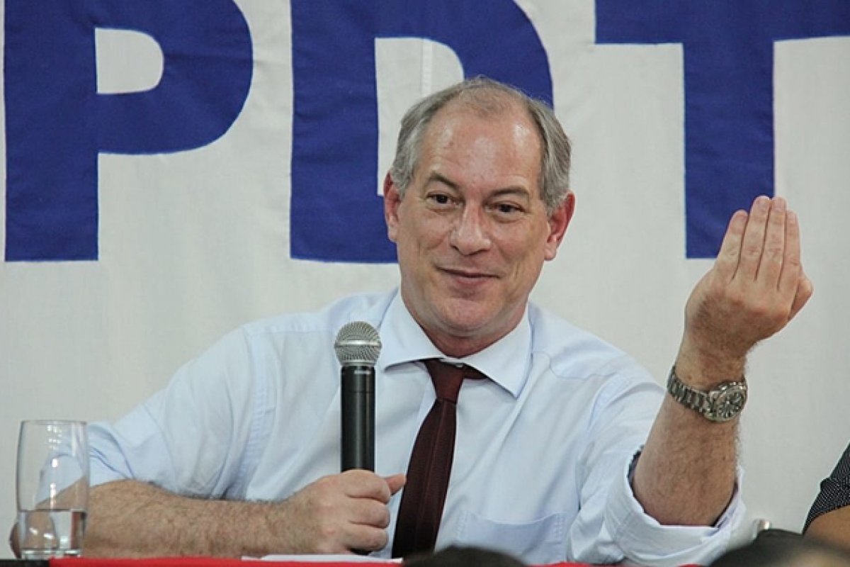 Vídeo: "Não vou retirar minha candidatura", diz Ciro Gomes sobre "voto útil"