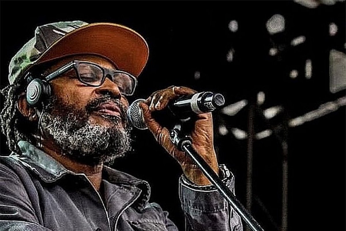 Músico de Edson Gomes sofre mais duas paradas cardíacas, após passar mal no último sábado (24)