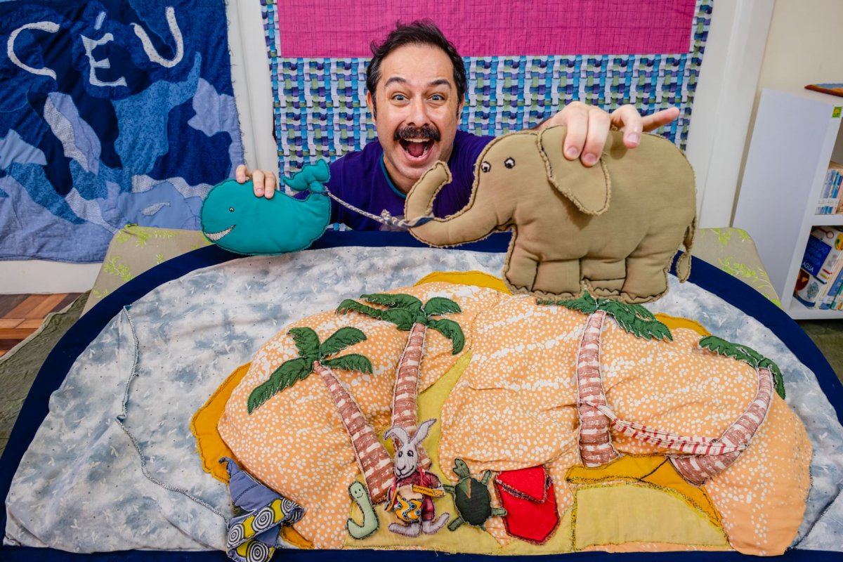 Grupo Tapetes Contadores de Histórias faz temporada na CAIXA Cultural Salvador de 6 a 30 de outubro!