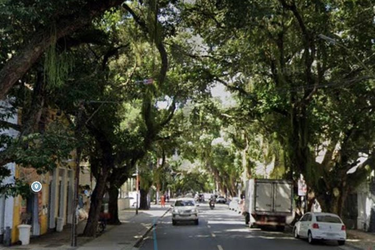 Prédio é invadido por casal em bairro nobre de Salvador