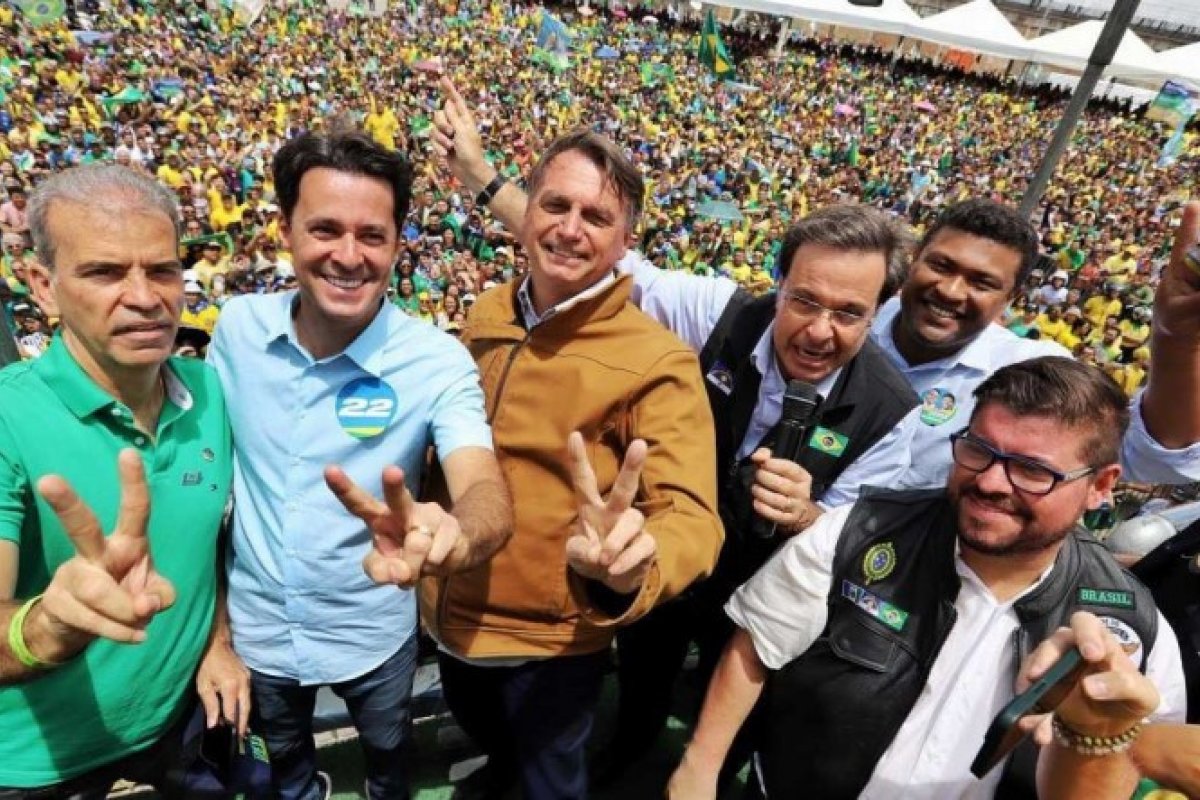 Câmara de Petrolina diz que não vai entregar título a Bolsonaro nesta terça (27)