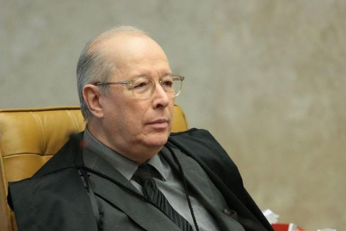 Ex-ministro do STF declara voto em Lula