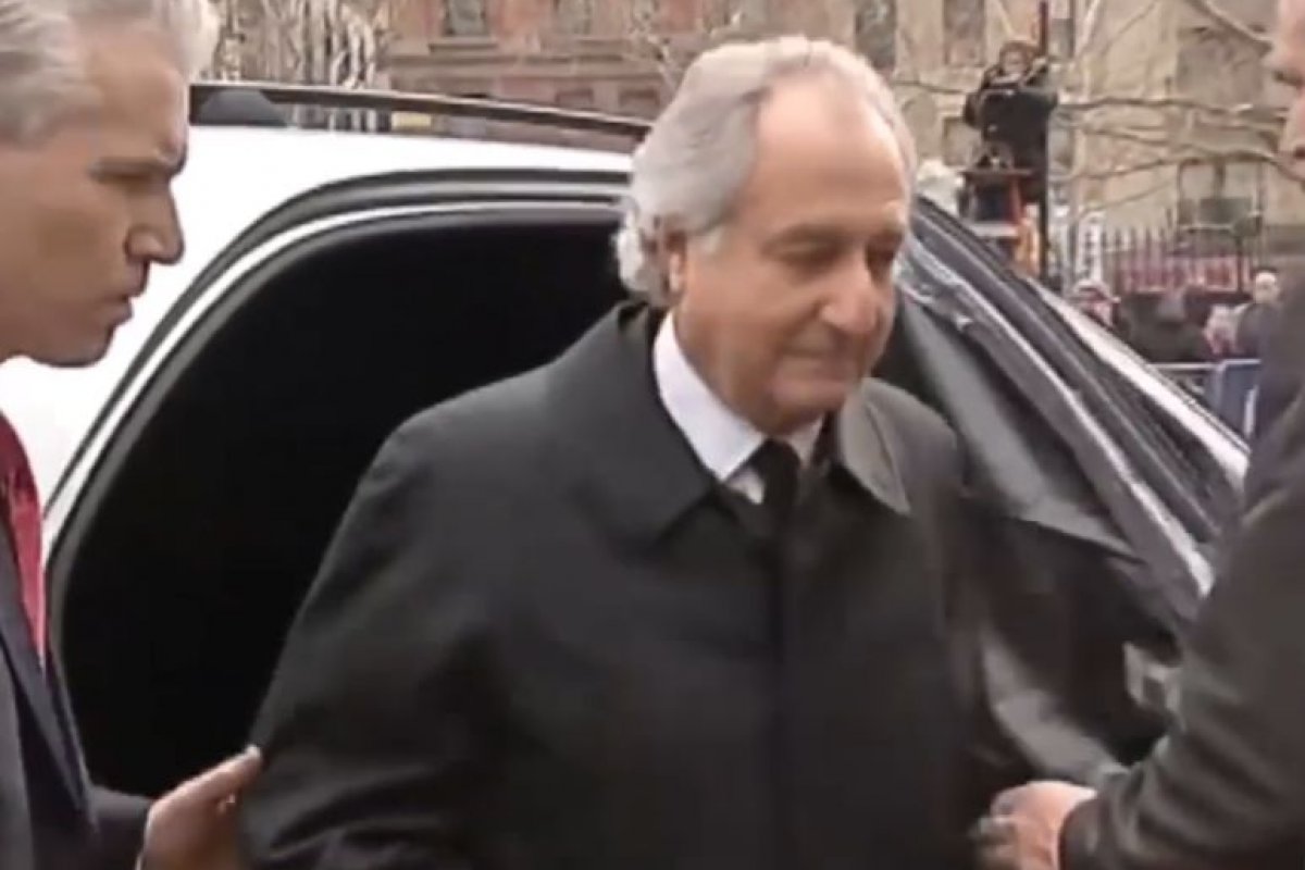 Em novos pagamentos, vítimas do maior esquema de pirâmide da História receberão US$ 372 milhões