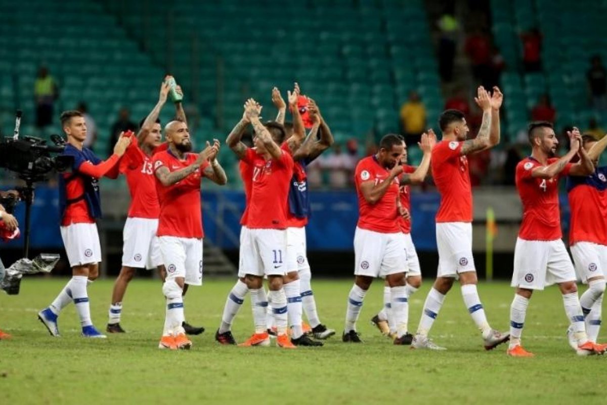 Seleção do Chile decide não entrar em campo em amistoso contra Peru