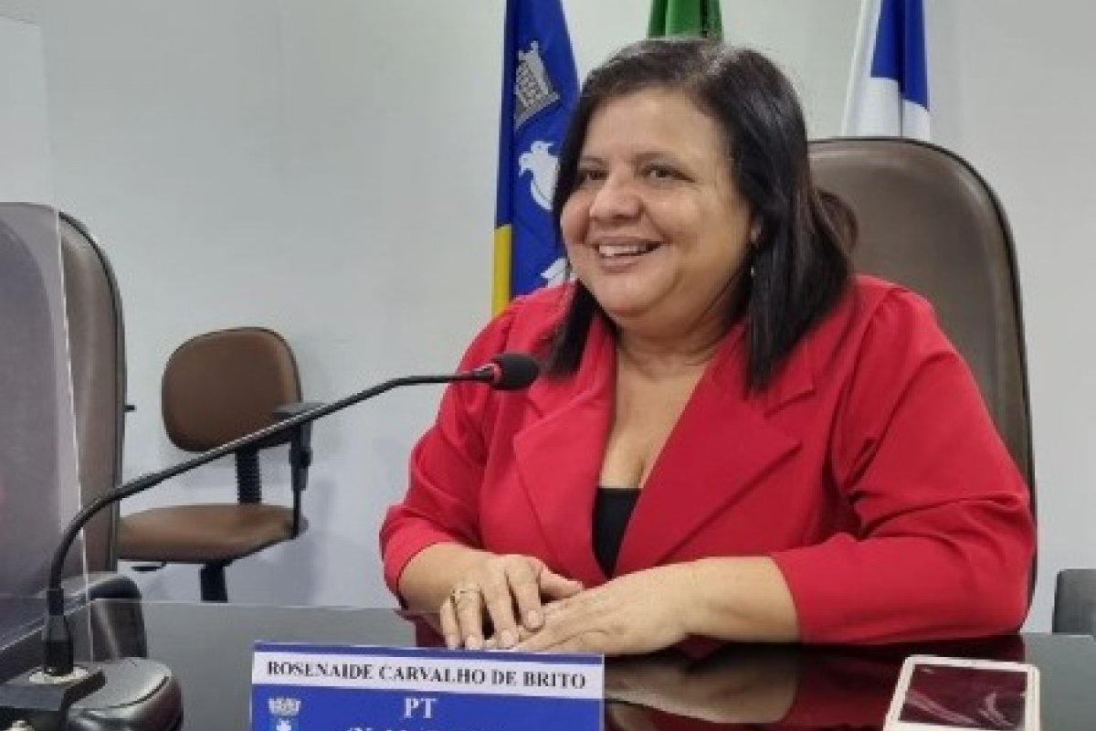 Presidente da Câmara de Lauro de Freitas é acusada de convocar eleição ‘irregular’ para mesa diretora