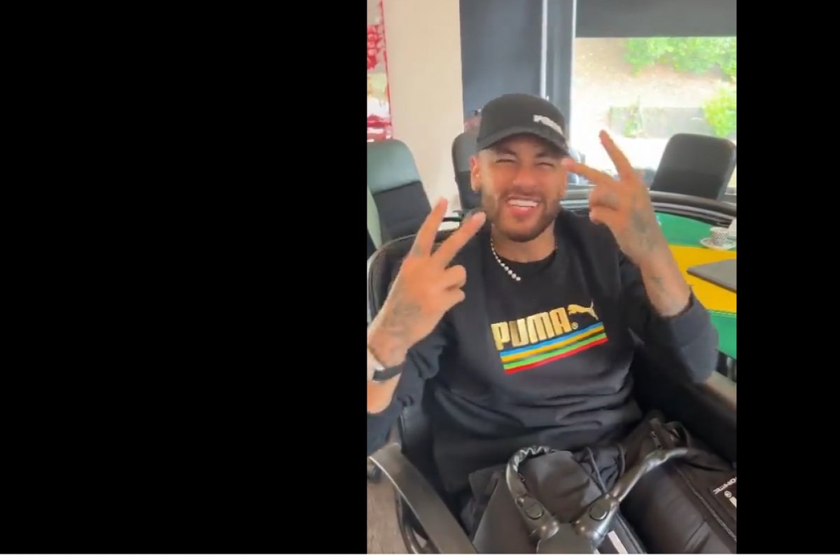Vídeo: Neymar declara apoio a Bolsonaro