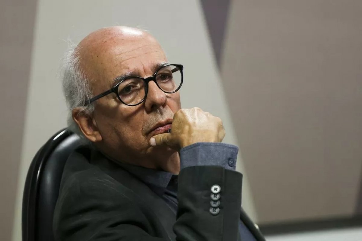 Ex-Procurador-Geral que mandou investigar o 'Mensalão' declara apoio a Lula