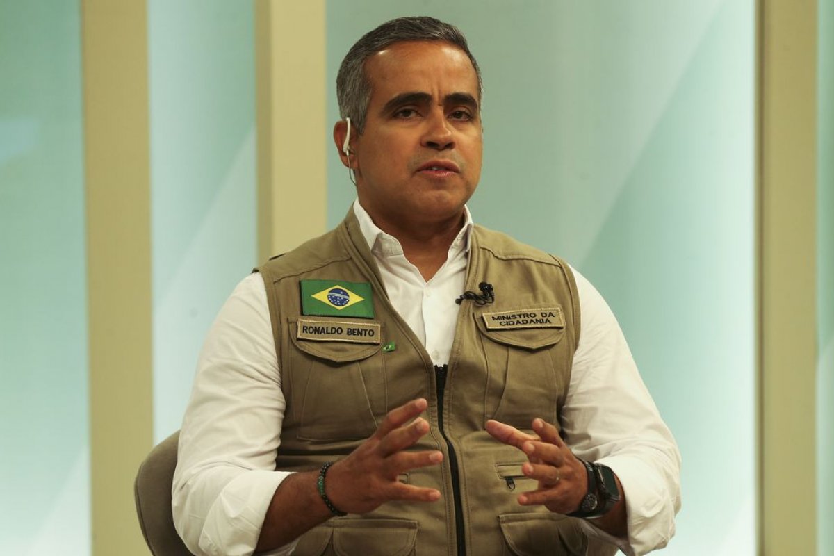 Bancos não podem cobrar taxas do Auxílio Brasil, diz ministro da Cidadania