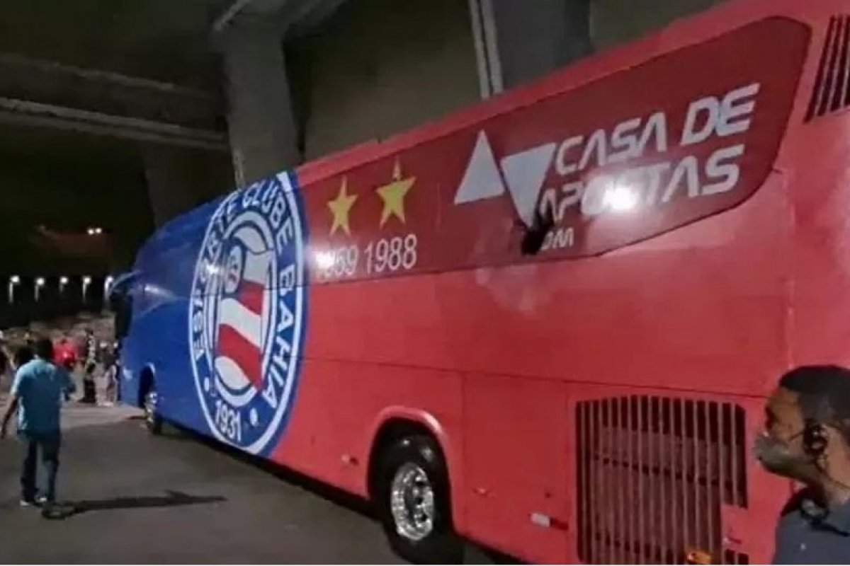 MP denuncia quatro integrantes da Bamor por ataque ao ônibus do Bahia 