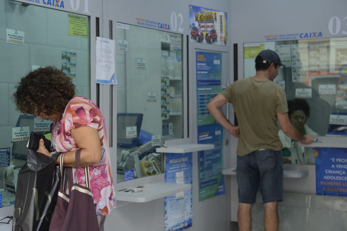 Mega-sena: sorteio paga prêmio acumulado de R$ 300 milhões