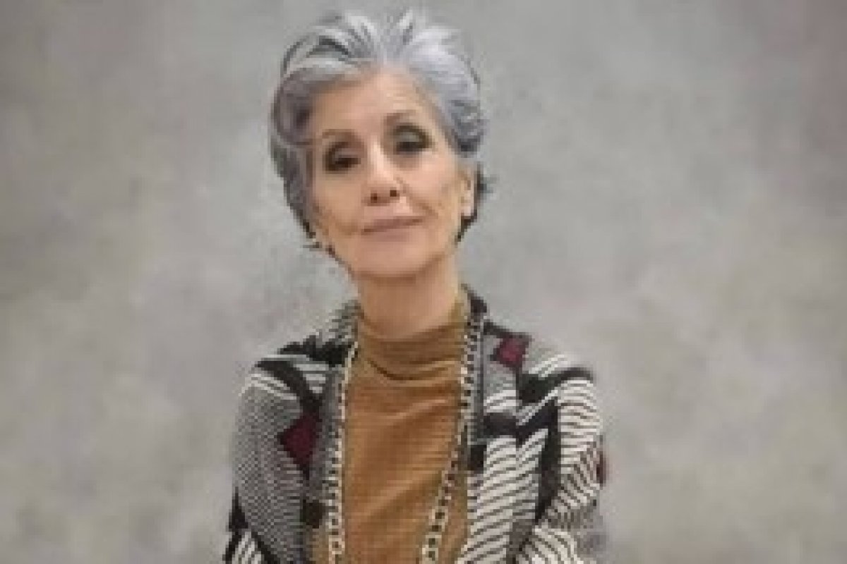 Cássia Kis vira 'cabo eleitoral' de Bolsonaro nos bastidores da novela 'Travessia'