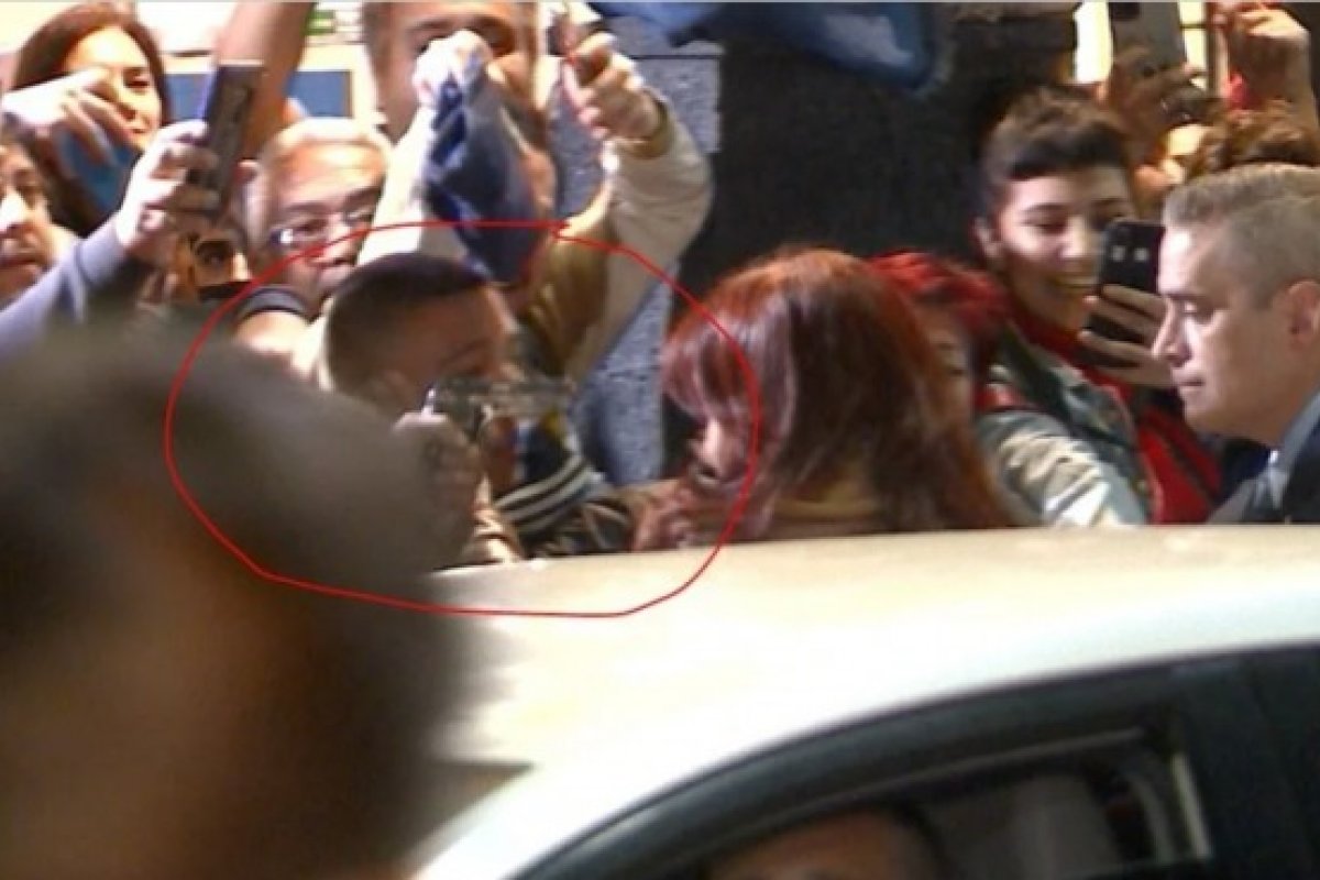 Justiça argentina indicia mais dois jovens por atentado a Cristina Kirchner