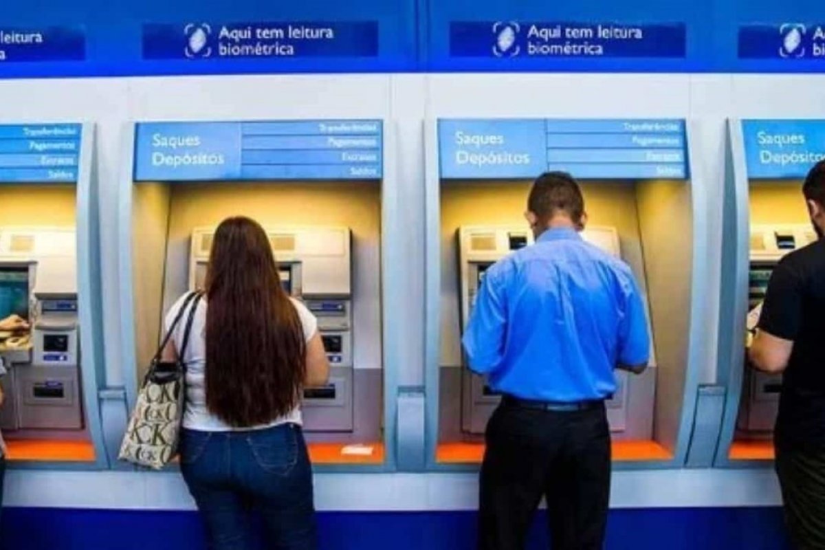 Abono salarial é liberado nesta quinta-feira para nascidos em novembro