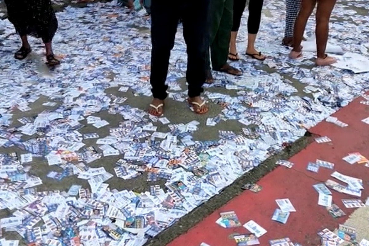Vídeo: Ruas de Salvador amanhecem sujas pelos tradicionais "santinhos"
