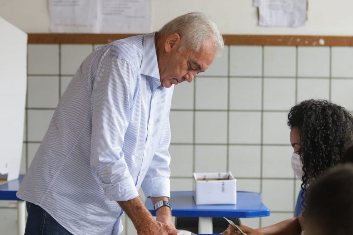 Otto Alencar é reeleito senador na Bahia