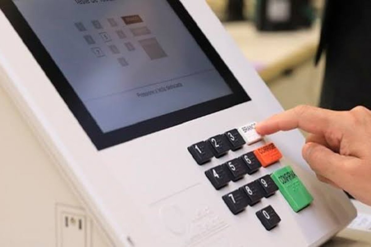 Primeiro turno teve diminuição de votos brancos e nulos, diz TSE