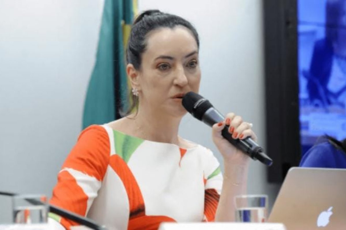 Fornecedores de campanha acusam Rosângela Moro de dever R$ 430 mil