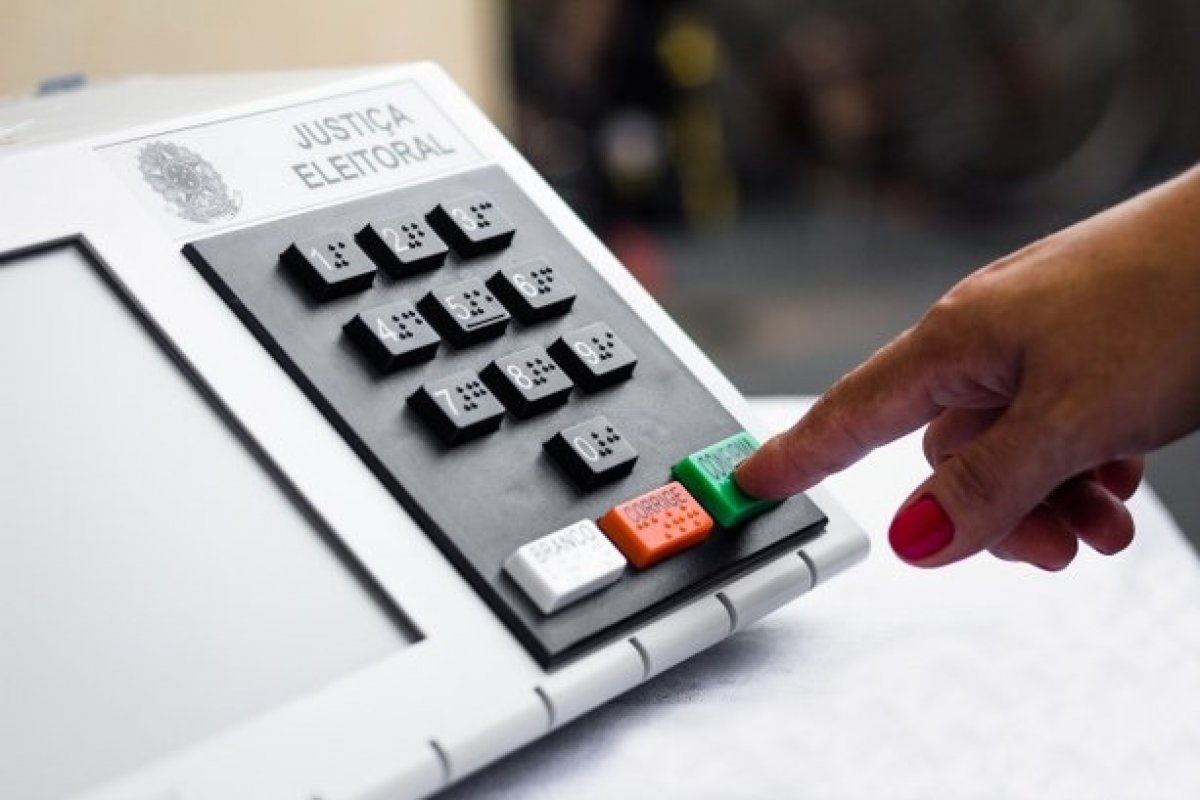 Mais de 328 mil eleitores baianos votaram nulo nas eleições de 2022