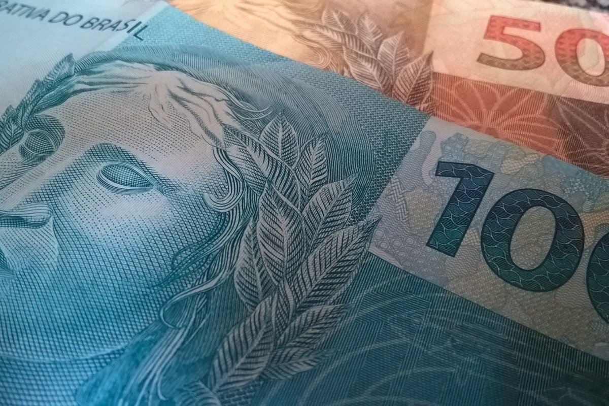 Balança comercial brasileira registra superávit de US$ 4 bilhões em setembro, aponta Governo