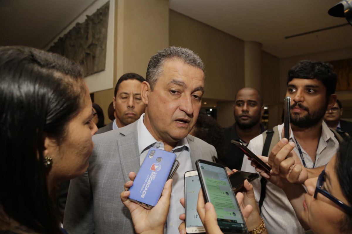 Rui afirma que união do Brasil só será possível com Lula no poder