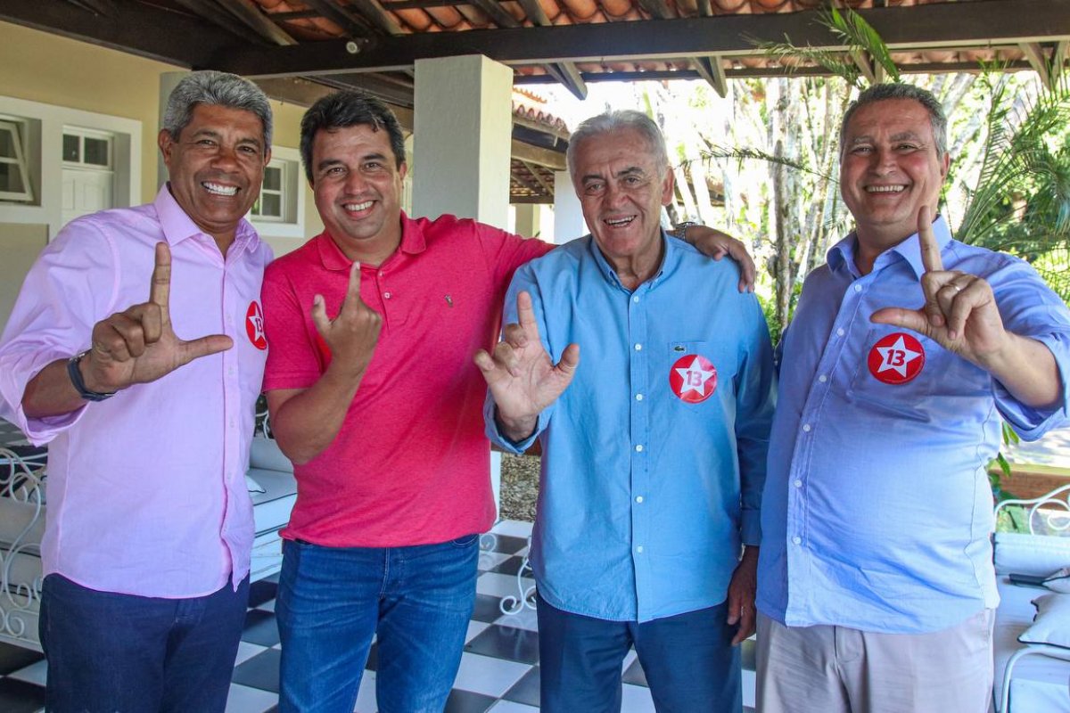 Prefeito de Serrinha anuncia apoio a Jerônimo no 2° turno