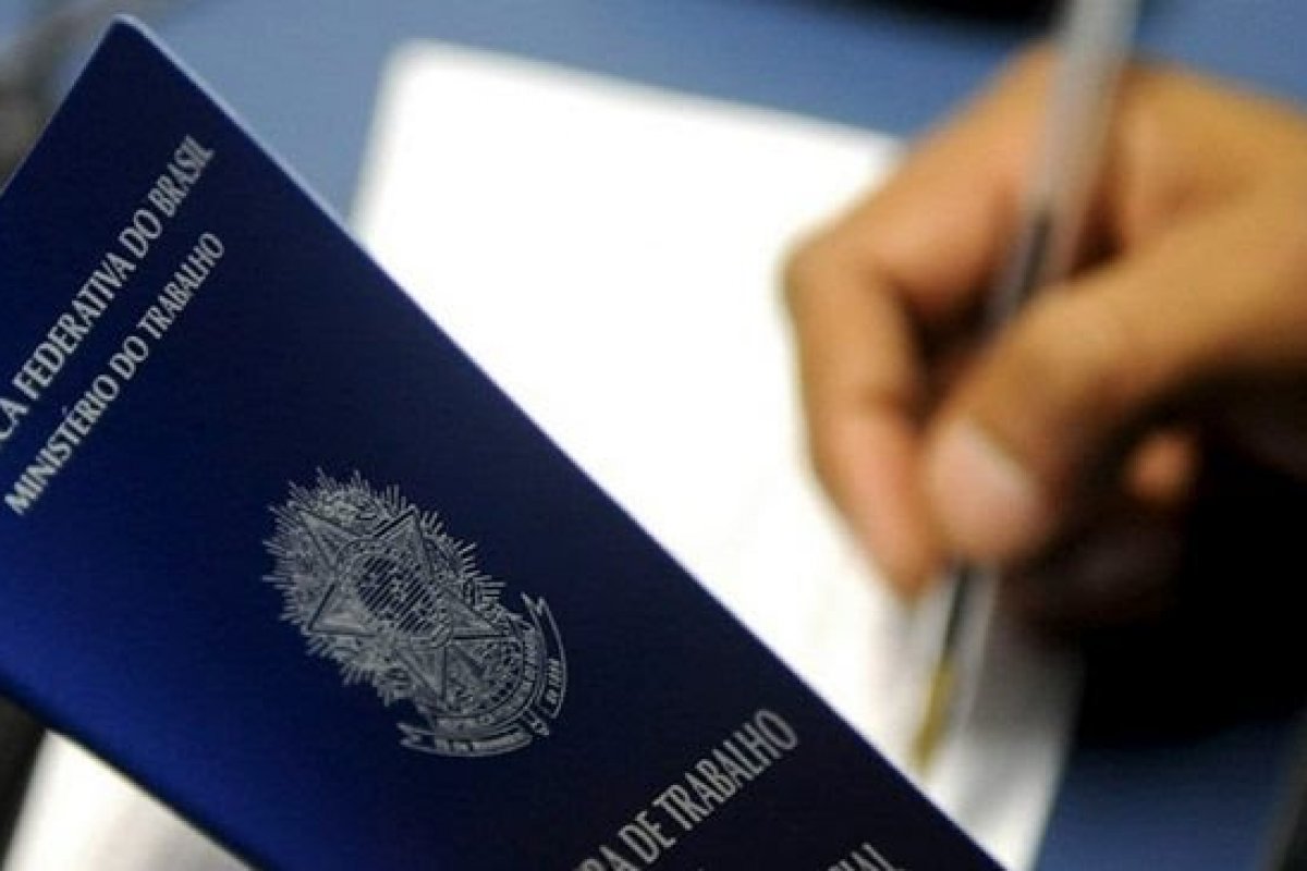 Relatório da OCDE aponta que quase 36% dos jovens brasileiros não estudam nem trabalham