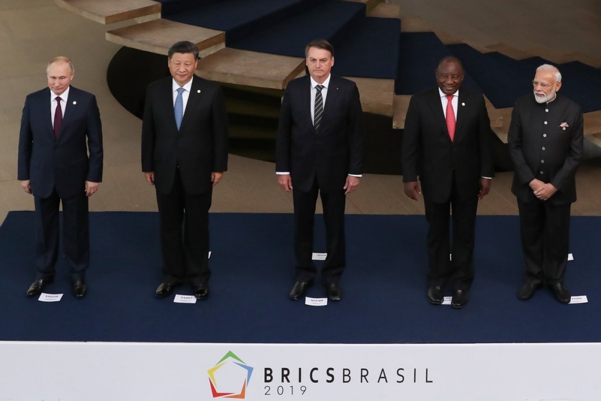 Cúpula do Brics: política externa tem 'olhos' no mundo, mas Brasil está em 1º lugar, diz Bolsonaro
