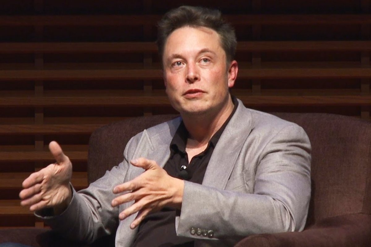 Musk afirma que compra de Twitter vai acelerar criação de super aplicativo