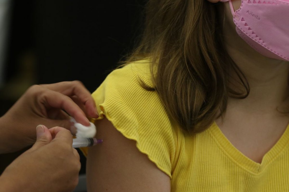 Confira os postos de vacinação contra Covid-19 nesta quinta em Salvador