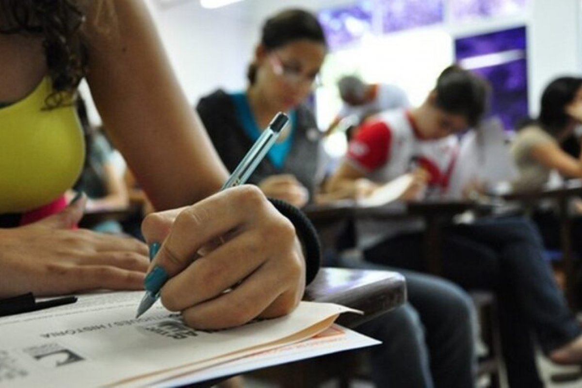 Universidades Federais relatam que as atividades estão em risco após governo bloquear orçamento