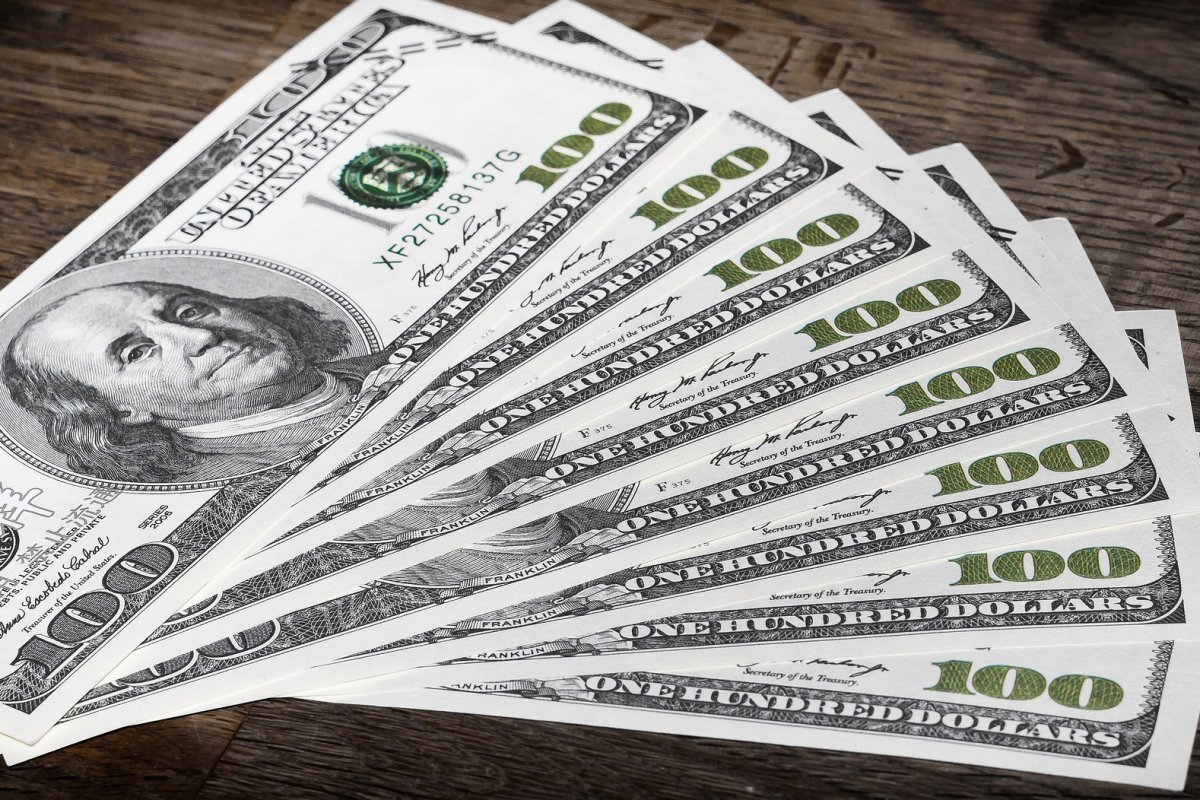 Dólar avança 0,38% frente ao real nesta quinta-feira (6)