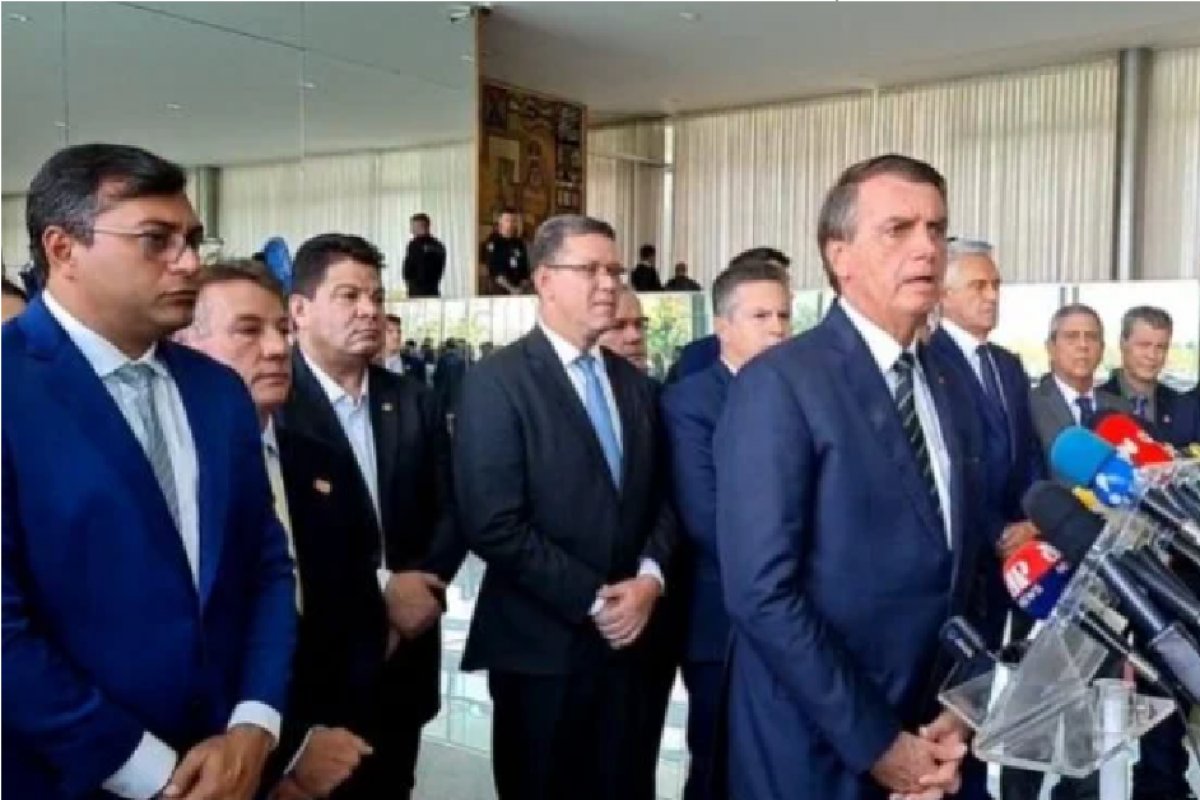 Eleições: Bolsonaro recebe apoio de Ronaldo Caiado e mais cinco governadores