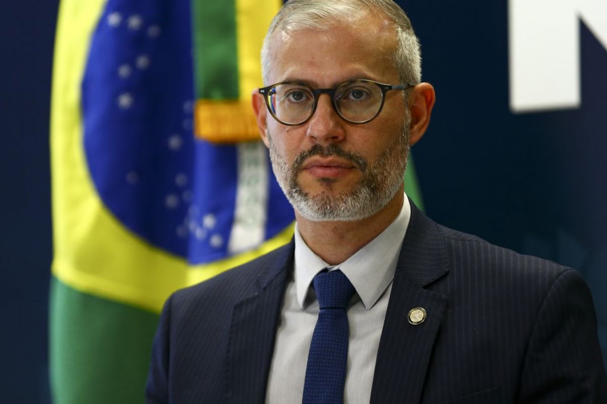 Ministro da Educação nega cortes de orçamento para universidades federais