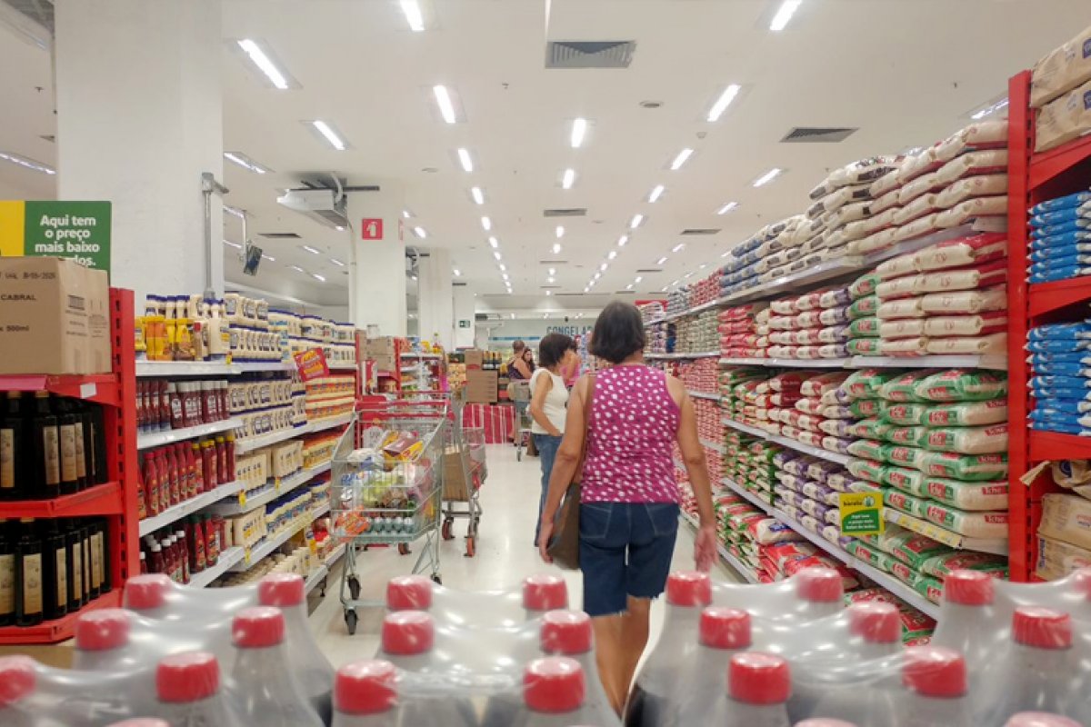 Vendas no comércio apontam estabilidade com variação de -0,1% em agosto, diz IBGE