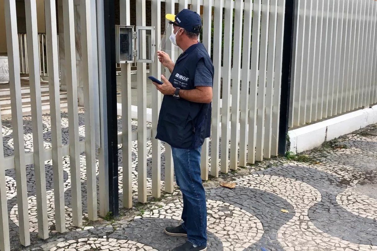 IBGE promove ação do Dia Nacional de Mobilização pelo Censo 2022 na capital baiana