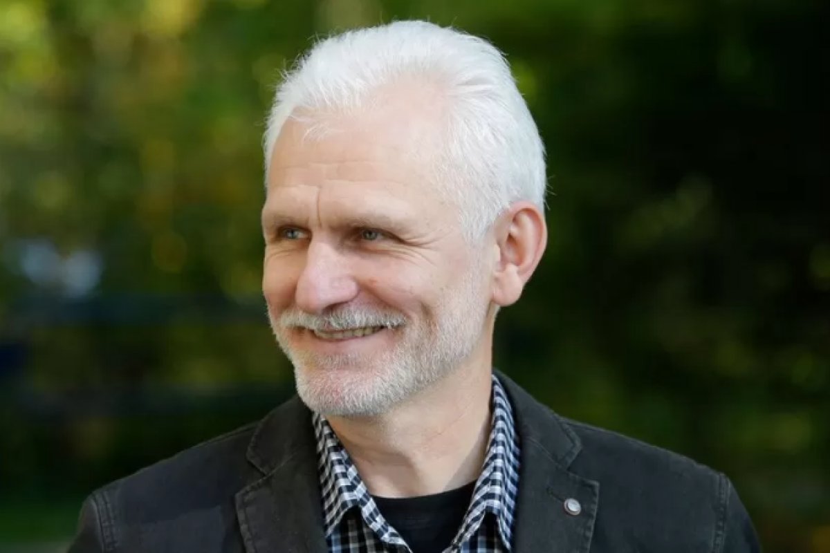 Vencedor do prêmio Nobel está preso e pode não saber da premiação