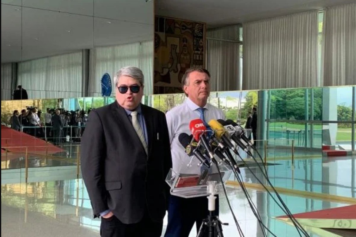 Datena diz que não pode declarar apoio política à presidência por ser jornalista