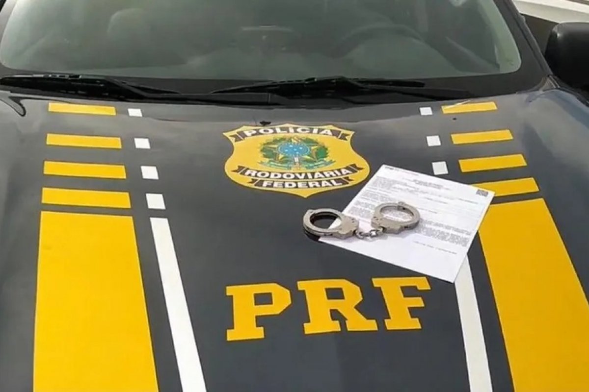 Homem é preso por não pagar pensão alimentícia em rodovia no norte da Bahia