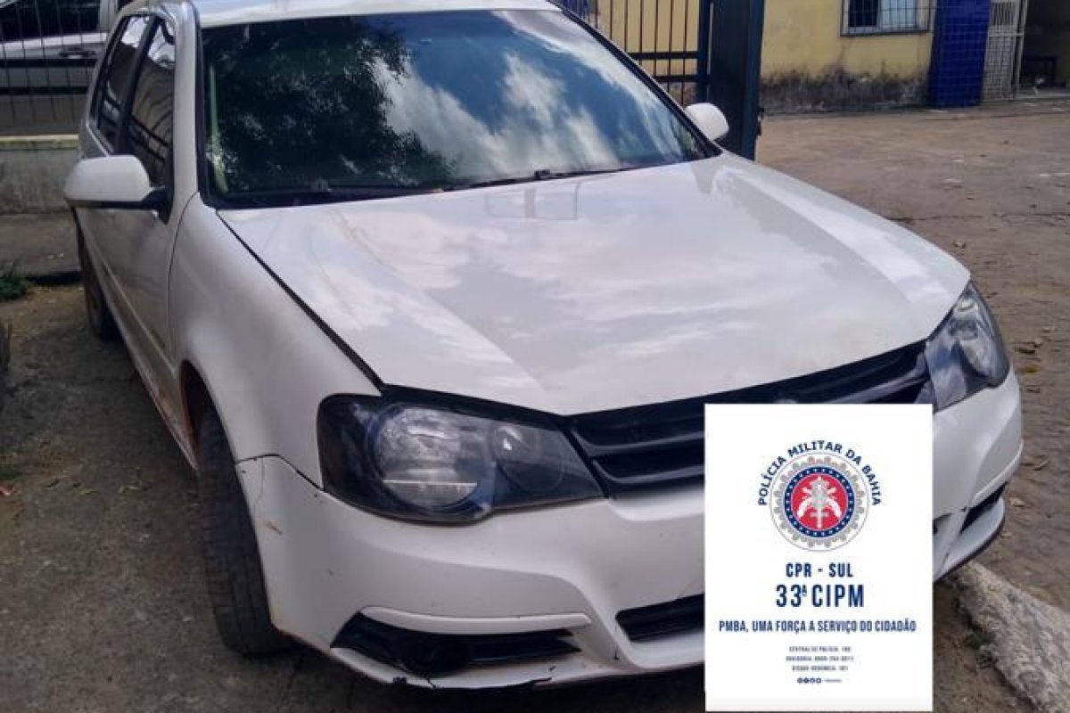 PM recupera carro com restrição em Presidente Tancredo Neves (BA)
