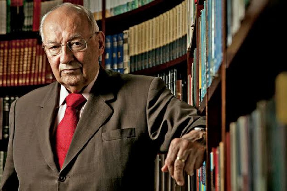 Ministro do TST declara apoio a Jair Bolsonaro no2º turno das eleições