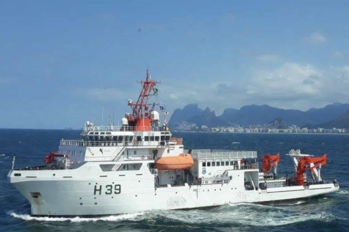 Marinha envia navio de pesquisa para litoral do Nordeste