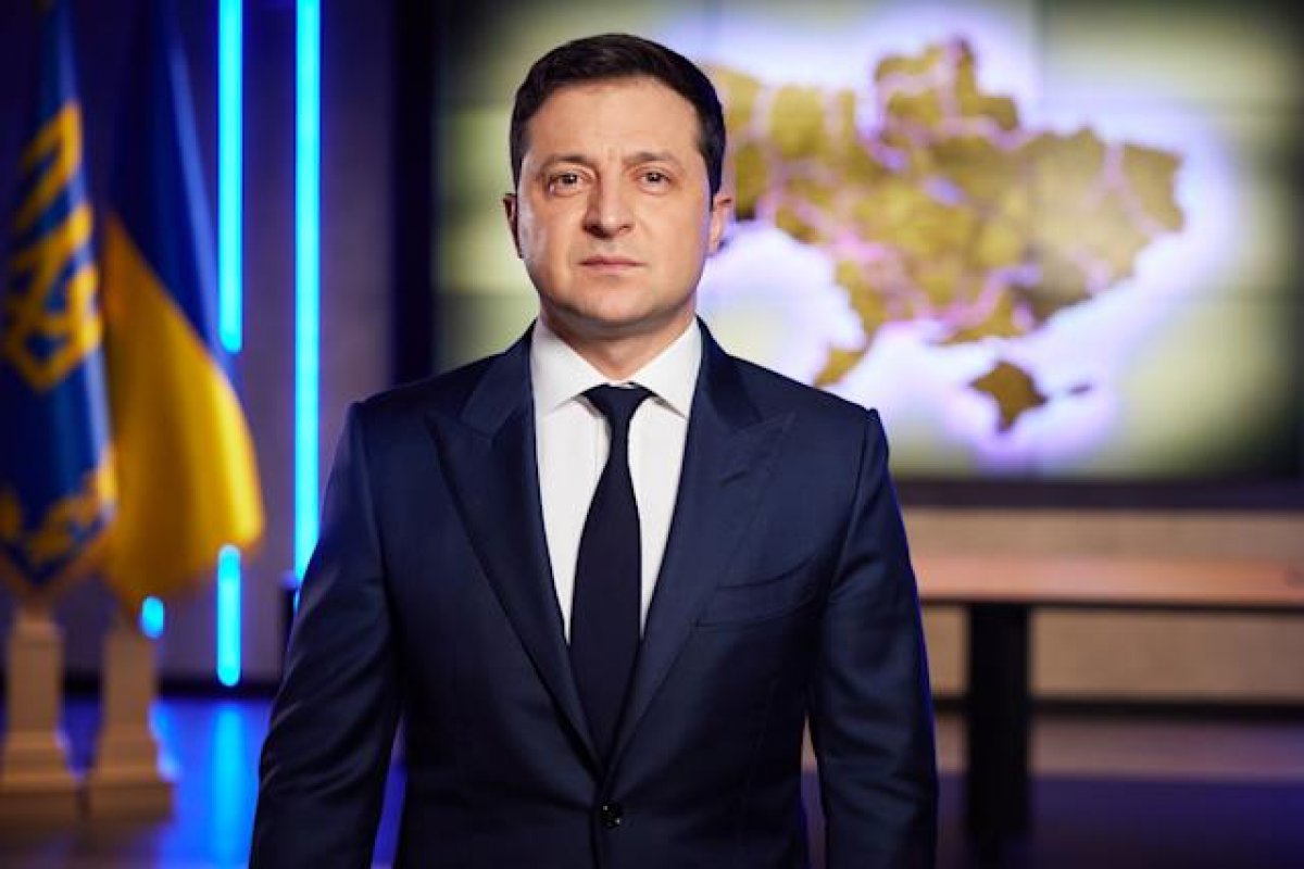 Zelensky acusa Rússia de tentar varrer Ucrânia “da face da terra”