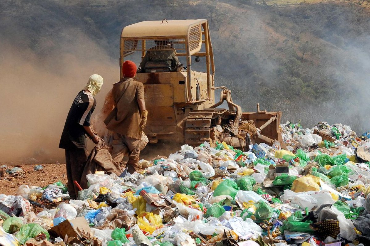 Apenas 3% do lixo seco gerado no Brasil é reciclado, diz Abrelpe