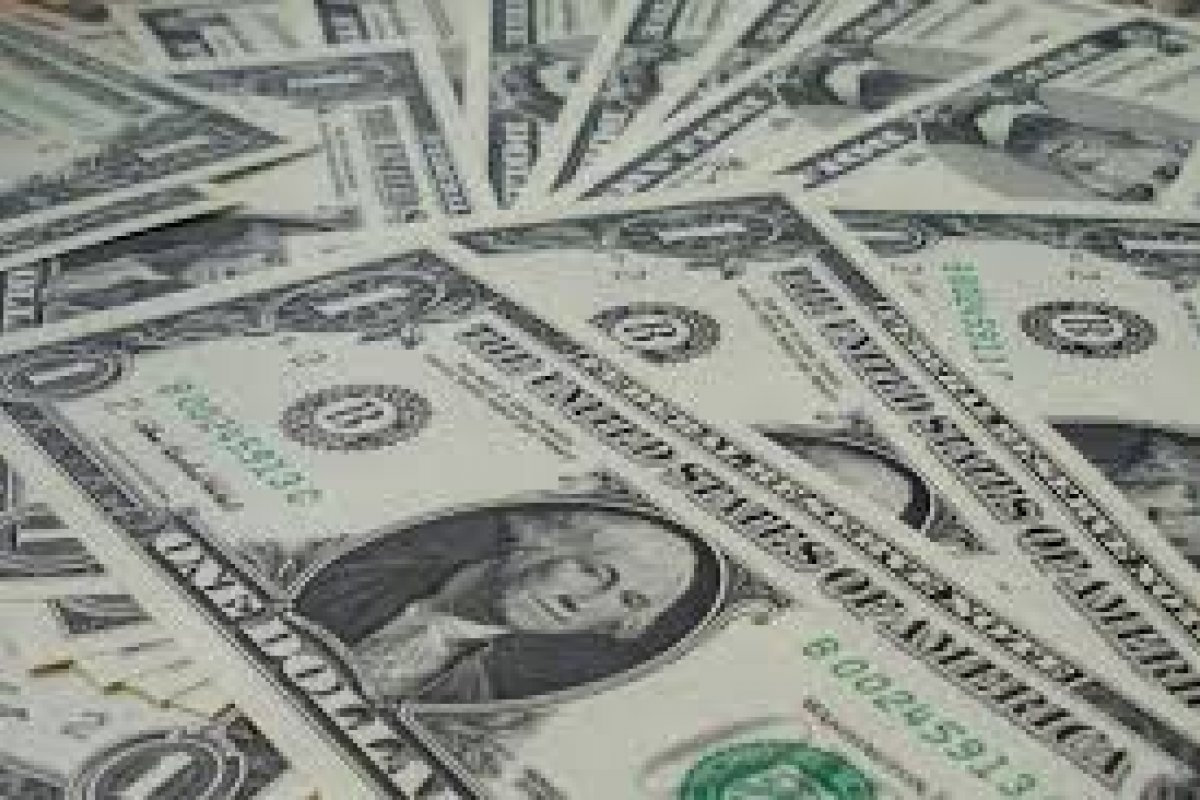 Dólar cai frente ao real nesta segunda (10) após foco do primeiro turno eleitoral