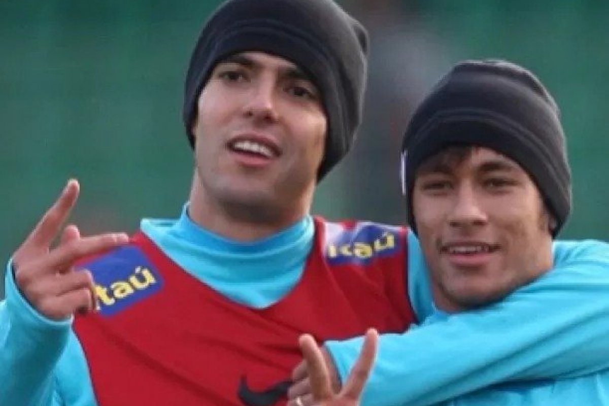 Kaká diz que Neymar pediu para voltar ao Barcelona em 2019