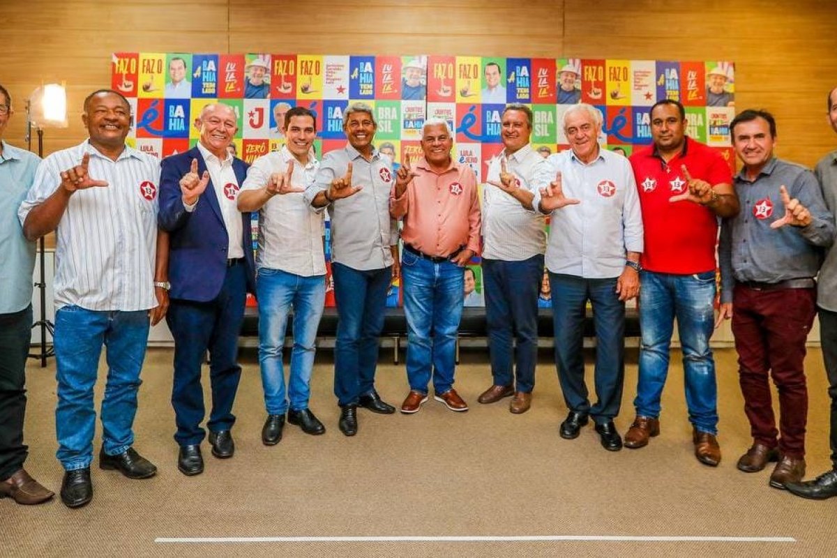 Prefeito de Inhambupe, na Bahia, muda de ideia e declara apoio a Jerônimo no 2º turno